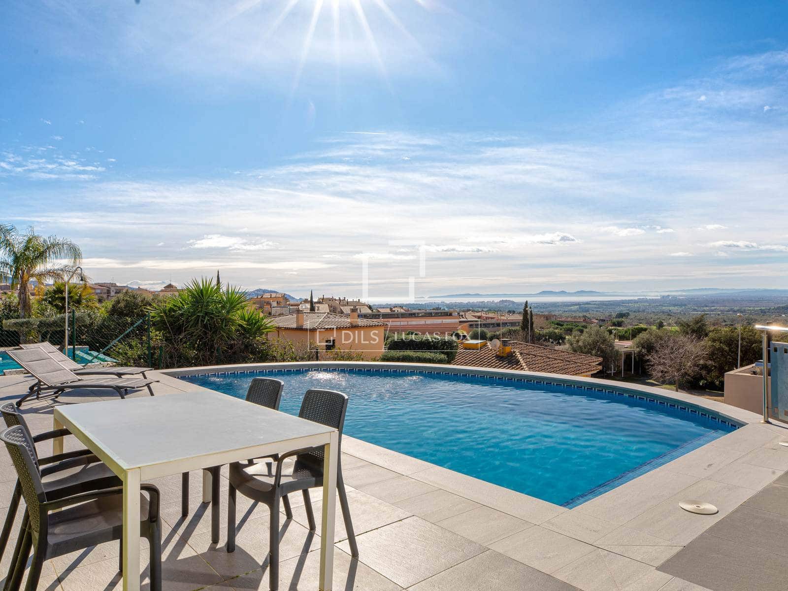 4 Zimmer Villa zu verkaufen in Palau-saverdera mit Pool Garage - 1.390.000 € (Ref: 9632778)