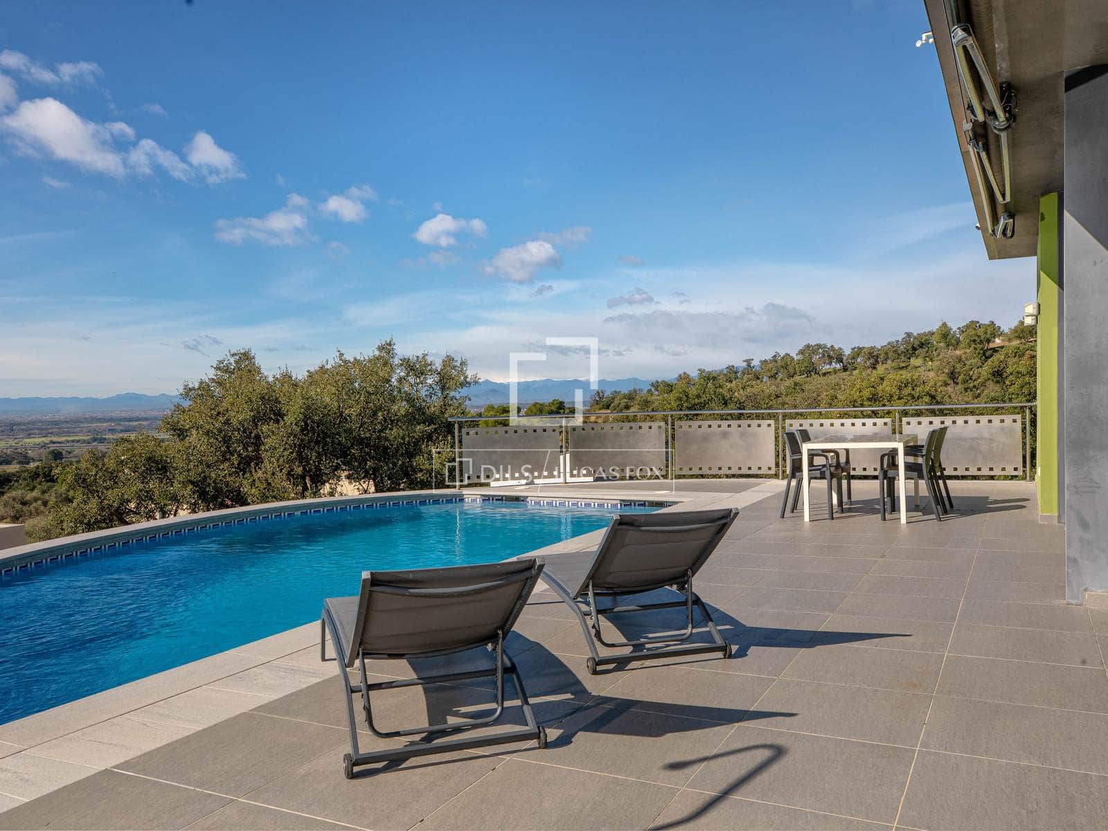 4 slaapkamer Villa te koop in Palau-saverdera met zwembad garage - € 1.390.000 (Ref: 9632778)