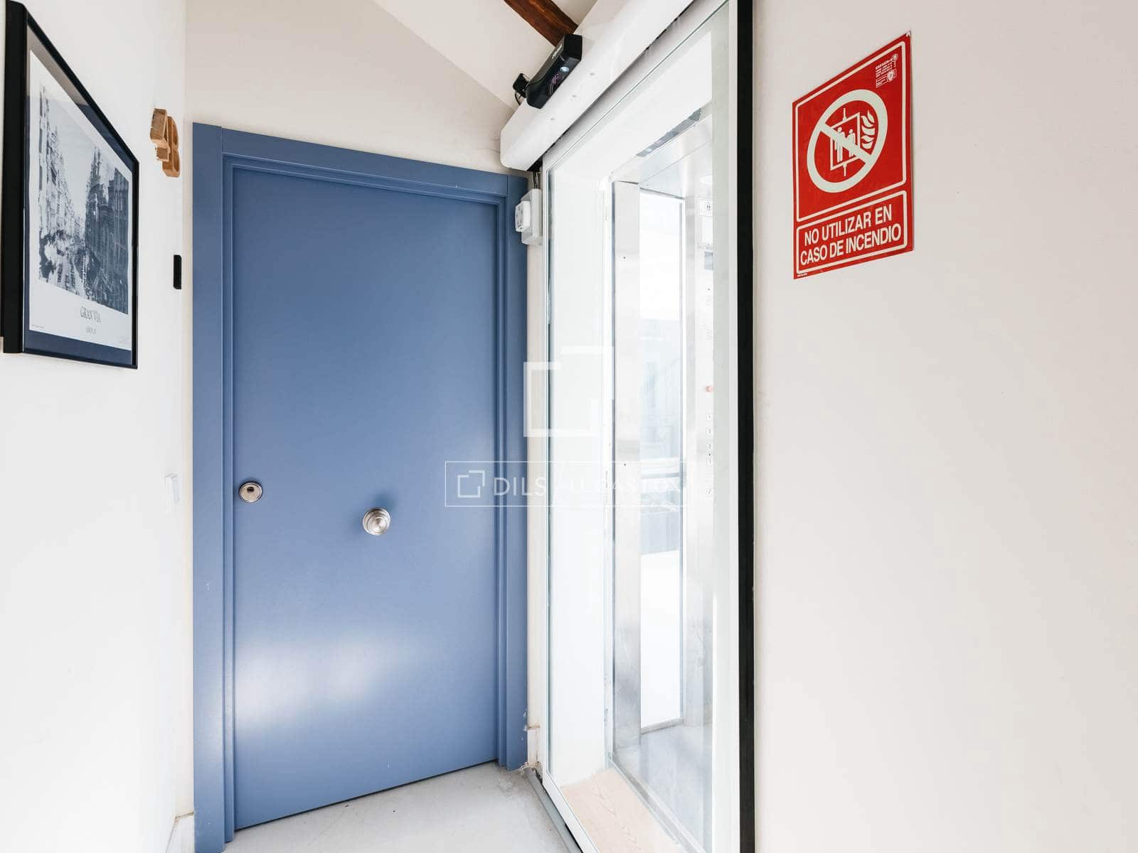 2 makuuhuone Kattohuoneisto vuokrattavana paikassa Madrid kaupunki - 1 800 € (Ref: 9634717)