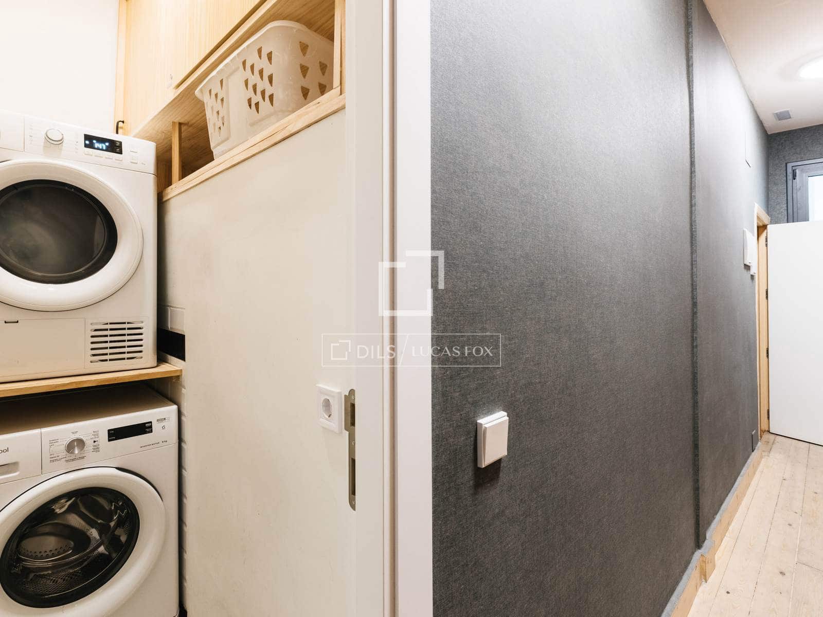 2 makuuhuone Kattohuoneisto vuokrattavana paikassa Madrid kaupunki - 1 800 € (Ref: 9634717)