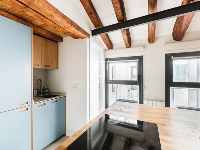 2 makuuhuone Kattohuoneisto vuokrattavana paikassa Madrid kaupunki - 1 800 € (Ref: 9634717)