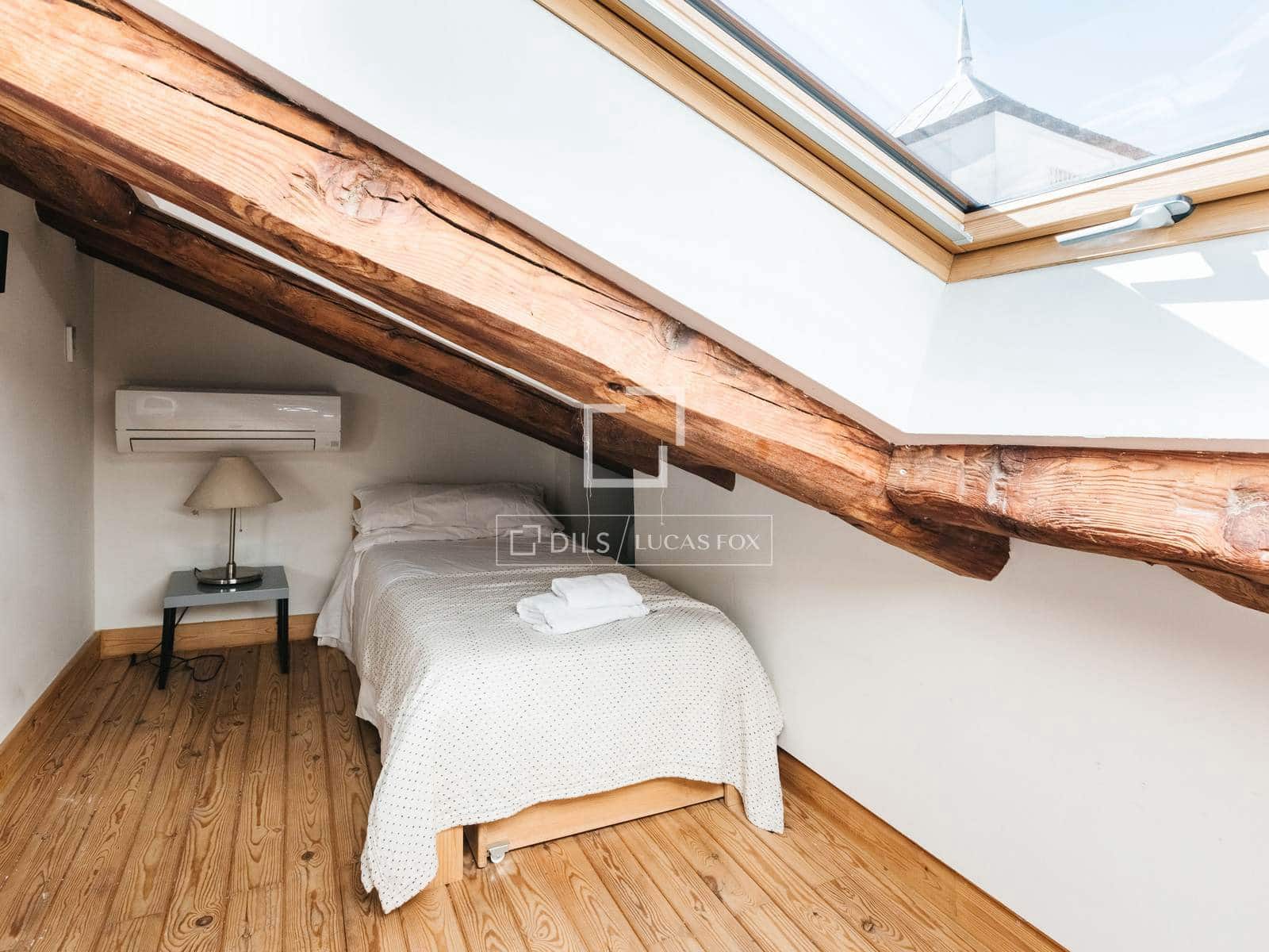 2 makuuhuone Kattohuoneisto vuokrattavana paikassa Madrid kaupunki - 1 800 € (Ref: 9634717)