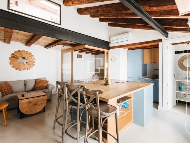 2 makuuhuone Kattohuoneisto vuokrattavana paikassa Madrid kaupunki - 1 800 € (Ref: 9634717)