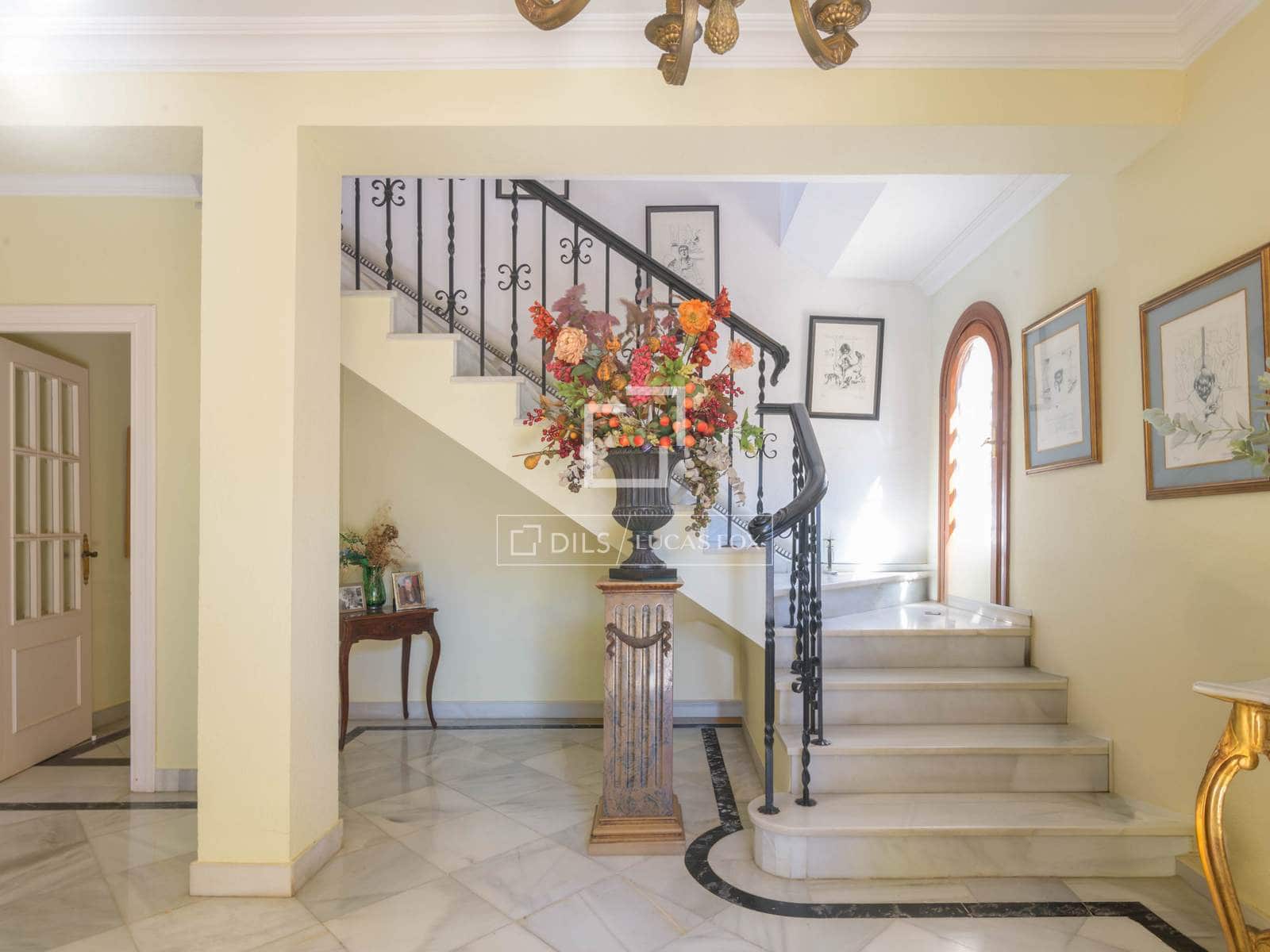 6 makuuhuone Huvila myytävänä paikassa Malaga kaupunki mukana uima-altaan 
autotalli - 1 700 000 € (Ref: 9634718)