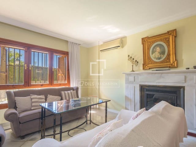 6 makuuhuone Huvila myytävänä paikassa Málaga kaupunki mukana uima-altaan 
autotalli - 1 700 000 € (Ref: 9634718)