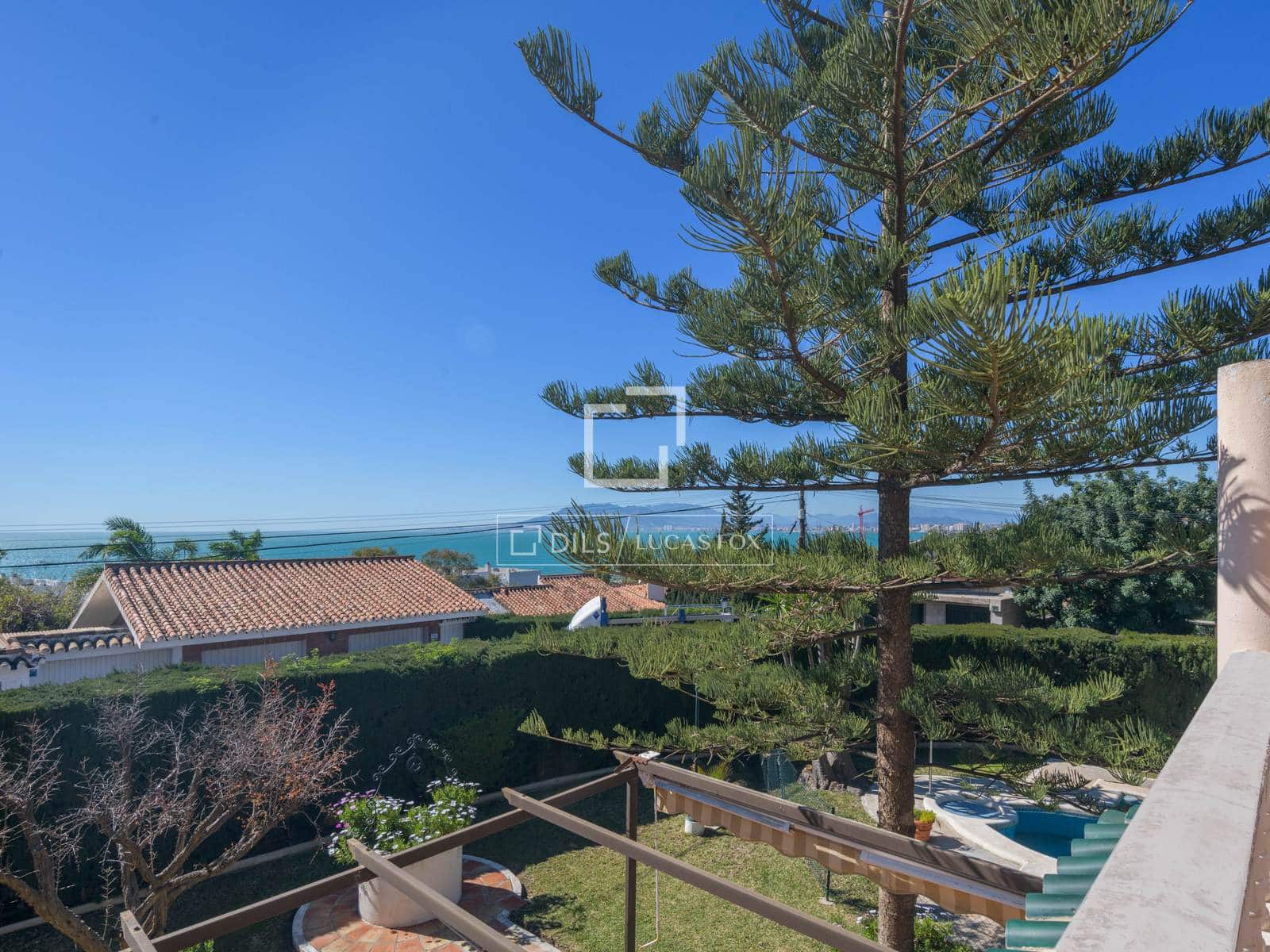 6 makuuhuone Huvila myytävänä paikassa Malaga kaupunki mukana uima-altaan 
autotalli - 1 700 000 € (Ref: 9634718)