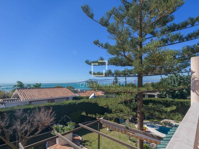 6 makuuhuone Huvila myytävänä paikassa Málaga kaupunki mukana uima-altaan 
autotalli - 1 700 000 € (Ref: 9634718)