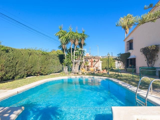 6 makuuhuone Huvila myytävänä paikassa Málaga kaupunki mukana uima-altaan 
autotalli - 1 700 000 € (Ref: 9634718)