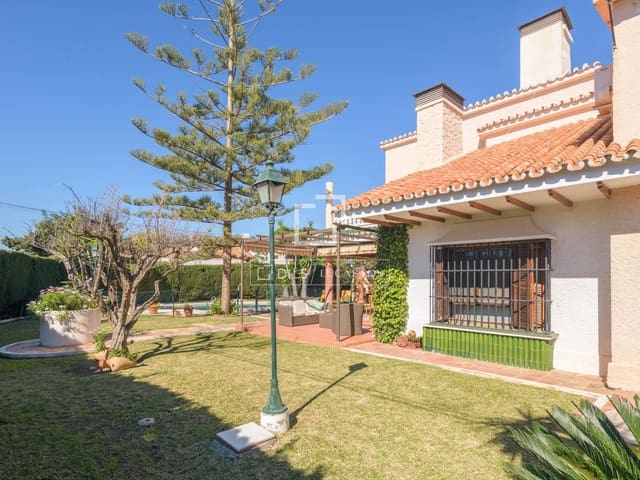 6 makuuhuone Huvila myytävänä paikassa Málaga kaupunki mukana uima-altaan 
autotalli - 1 700 000 € (Ref: 9634718)