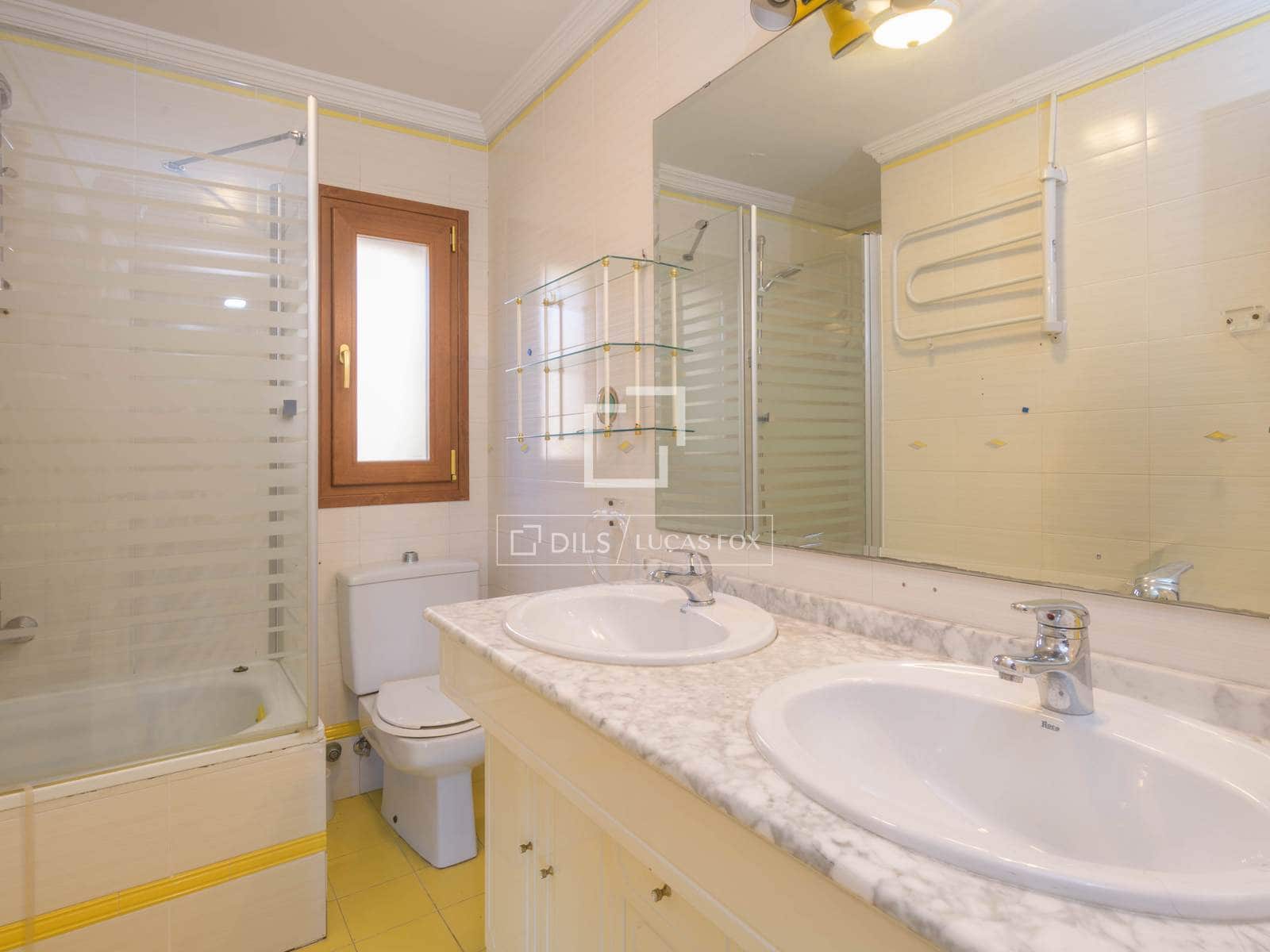 6 makuuhuone Huvila myytävänä paikassa Malaga kaupunki mukana uima-altaan 
autotalli - 1 700 000 € (Ref: 9634718)