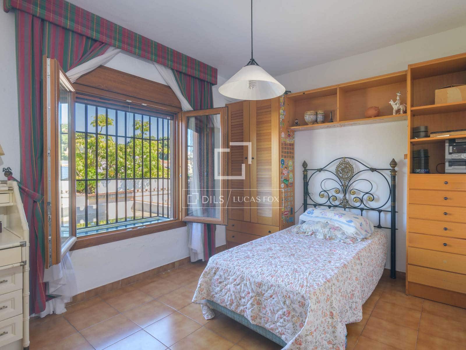 6 makuuhuone Huvila myytävänä paikassa Malaga kaupunki mukana uima-altaan 
autotalli - 1 700 000 € (Ref: 9634718)