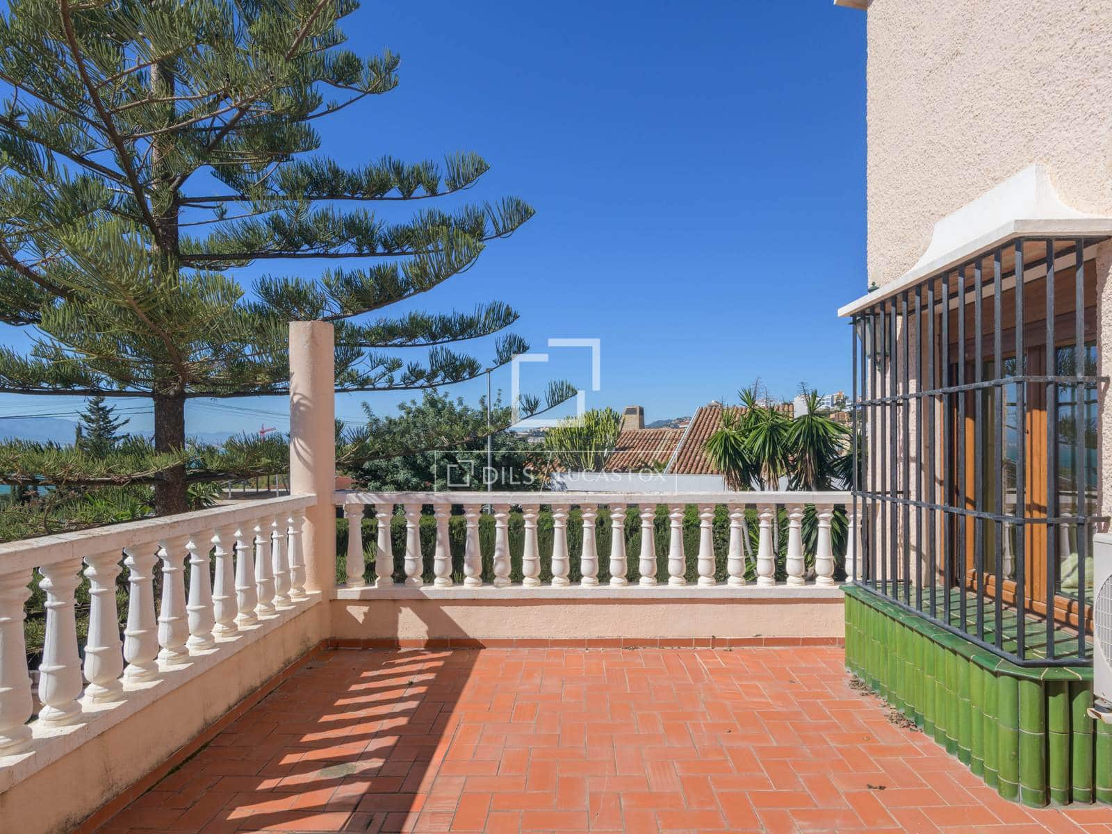 6 makuuhuone Huvila myytävänä paikassa Malaga kaupunki mukana uima-altaan 
autotalli - 1 700 000 € (Ref: 9634718)