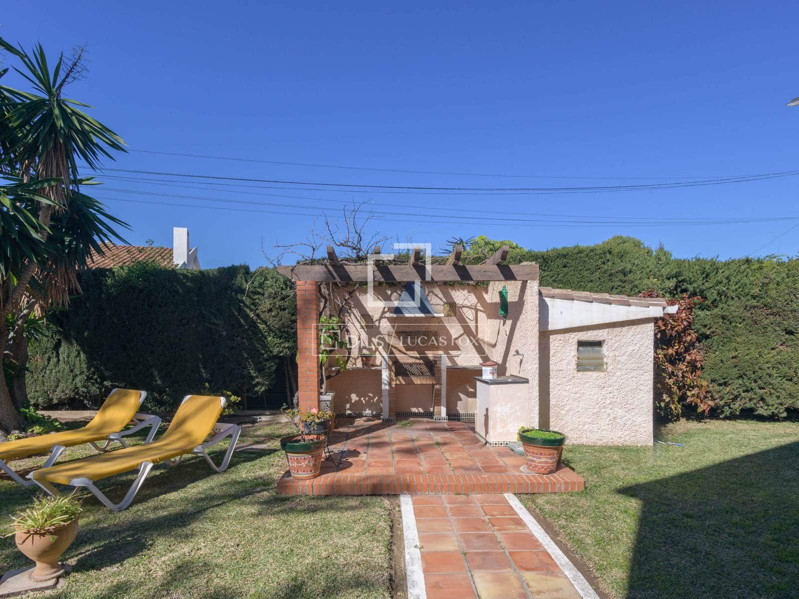 6 makuuhuone Huvila myytävänä paikassa Malaga kaupunki mukana uima-altaan 
autotalli - 1 700 000 € (Ref: 9634718)