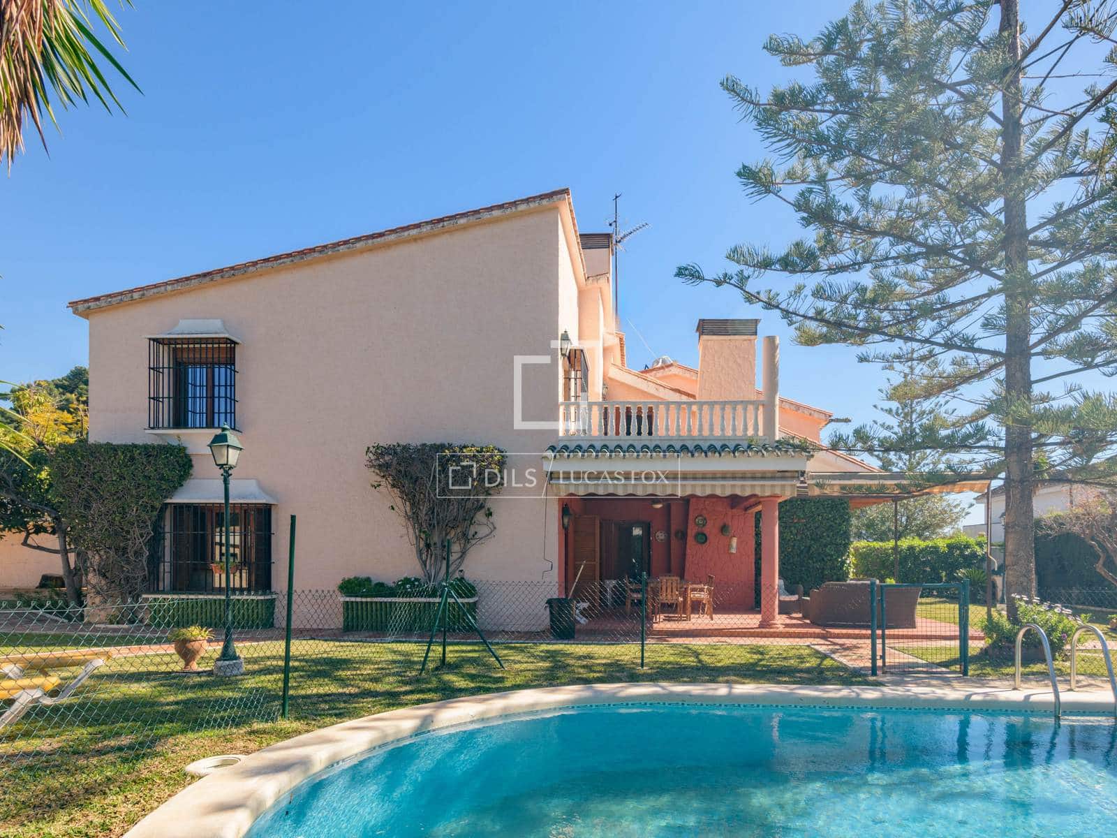 6 makuuhuone Huvila myytävänä paikassa Malaga kaupunki mukana uima-altaan 
autotalli - 1 700 000 € (Ref: 9634718)