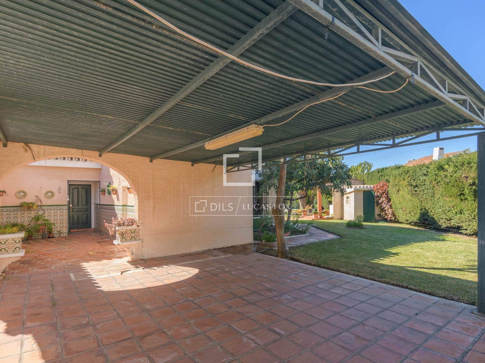 6 makuuhuone Huvila myytävänä paikassa Malaga kaupunki mukana uima-altaan 
autotalli - 1 700 000 € (Ref: 9634718)