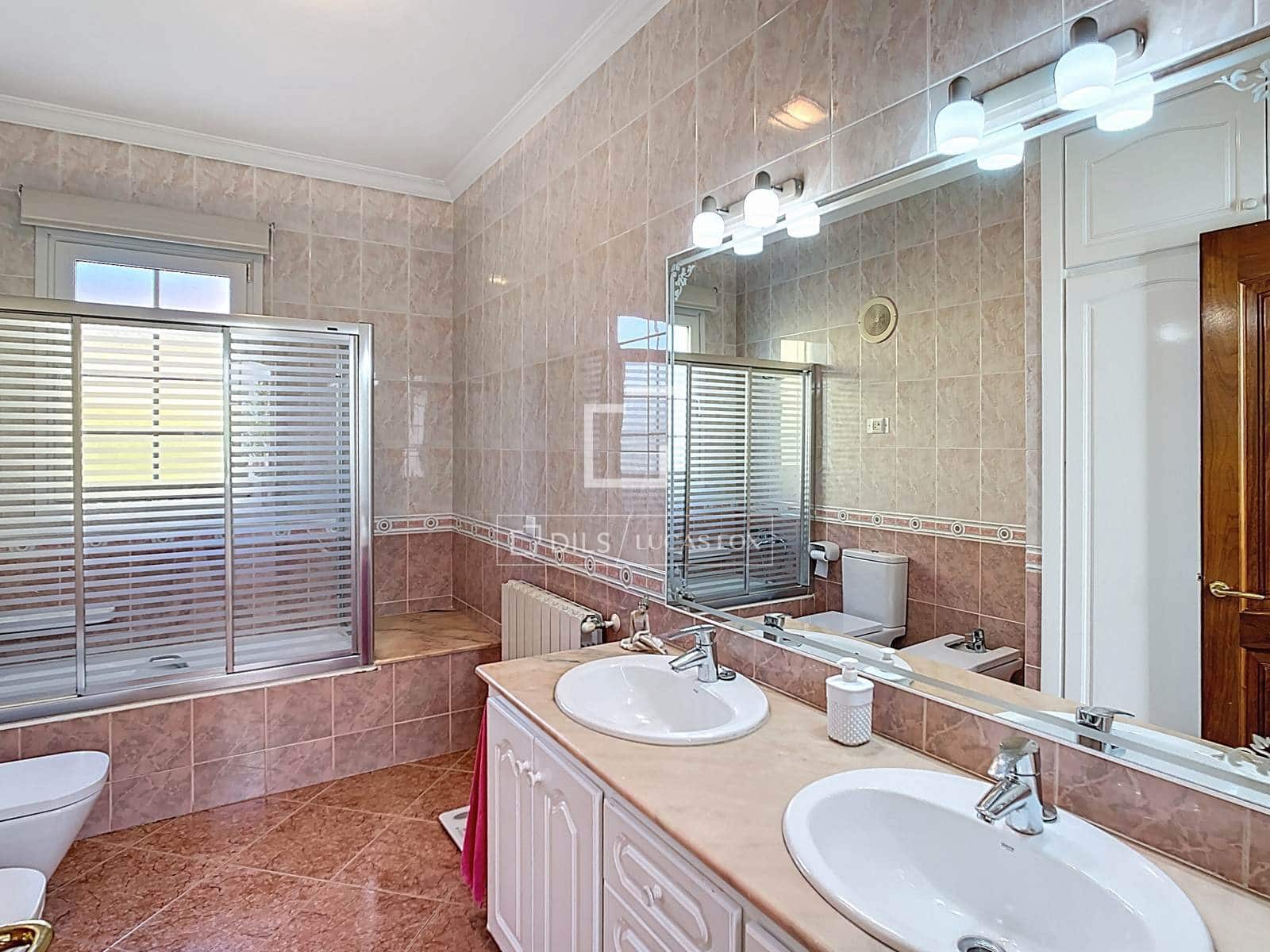 Chalet de 3 habitaciones en Ciutadella de Menorca en venta con piscina garaje - 1.450.000 € (Ref: 9634920)