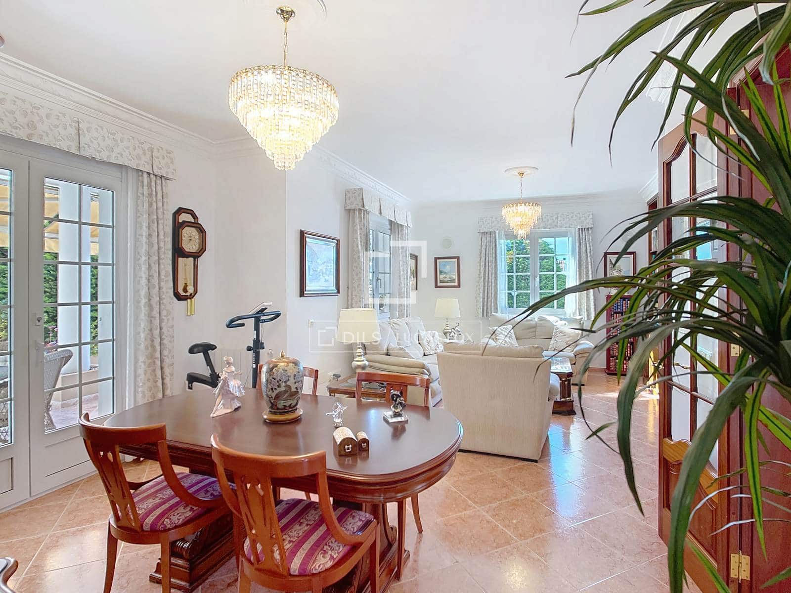 Chalet de 3 habitaciones en Ciutadella de Menorca en venta con piscina garaje - 1.450.000 € (Ref: 9634920)