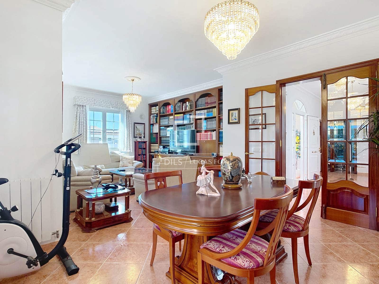 Chalet de 3 habitaciones en Ciutadella de Menorca en venta con piscina garaje - 1.450.000 € (Ref: 9634920)