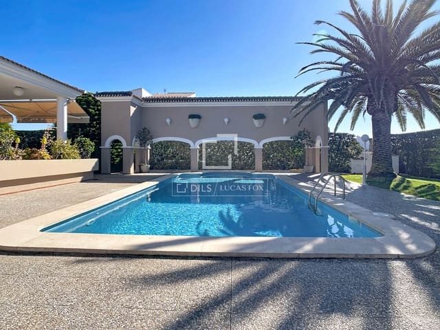 Chalet de 3 habitaciones en Ciutadella de Menorca en venta con piscina garaje - 1.450.000 € (Ref: 9634920)