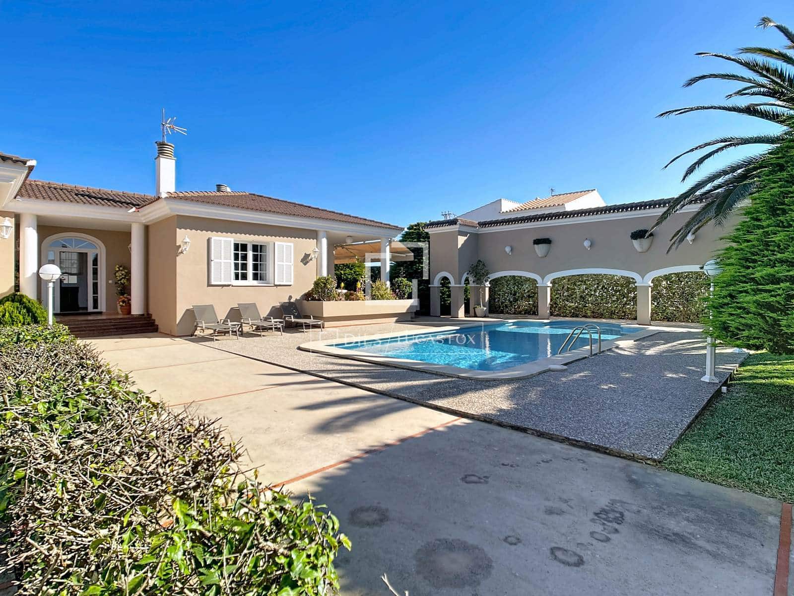 Chalet de 3 habitaciones en Ciutadella de Menorca en venta con piscina garaje - 1.450.000 € (Ref: 9634920)