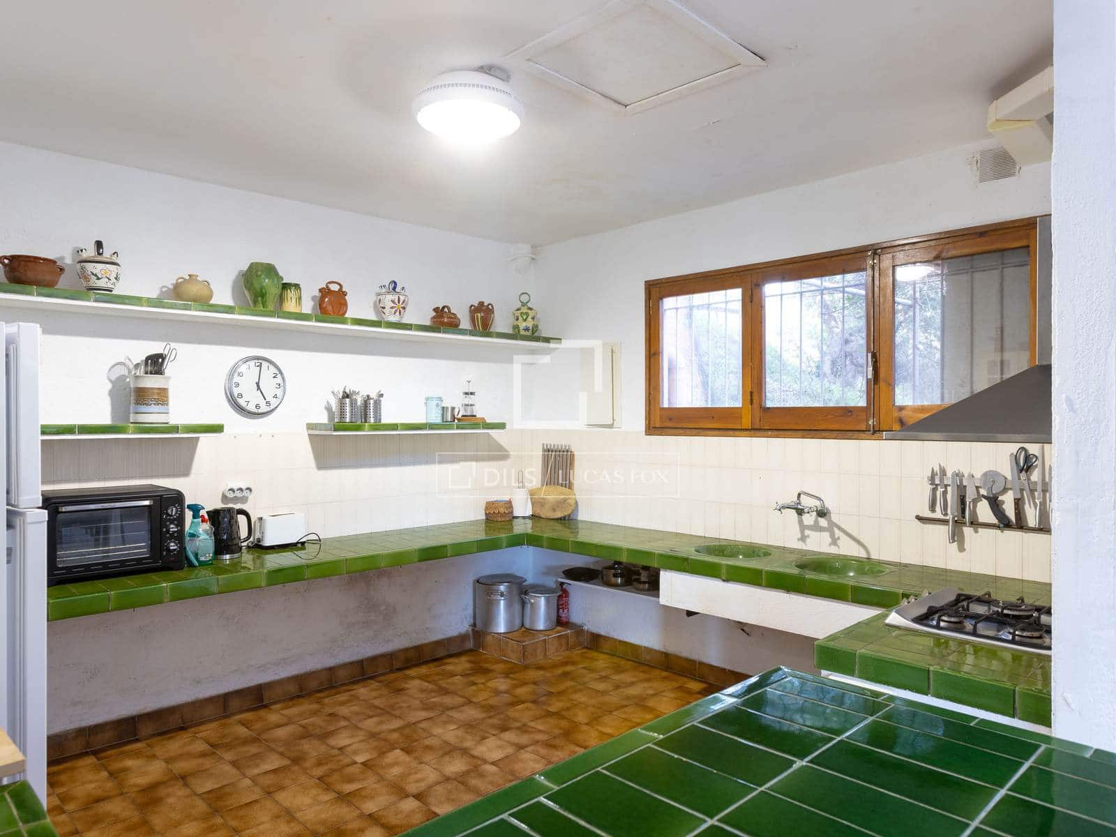 7 soverom Villa til salgs i Arenys de Mar med svømmebasseng garasje - € 855 000 (Ref: 9634921)