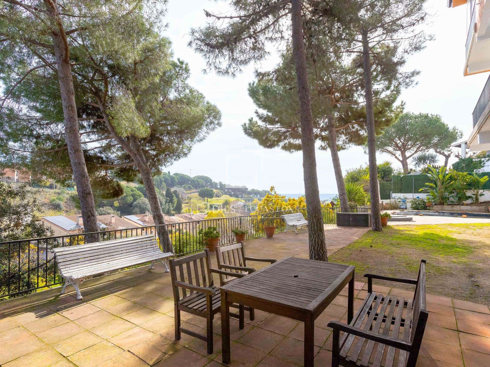 7 soverom Villa til salgs i Arenys de Mar med svømmebasseng garasje - € 855 000 (Ref: 9634921)