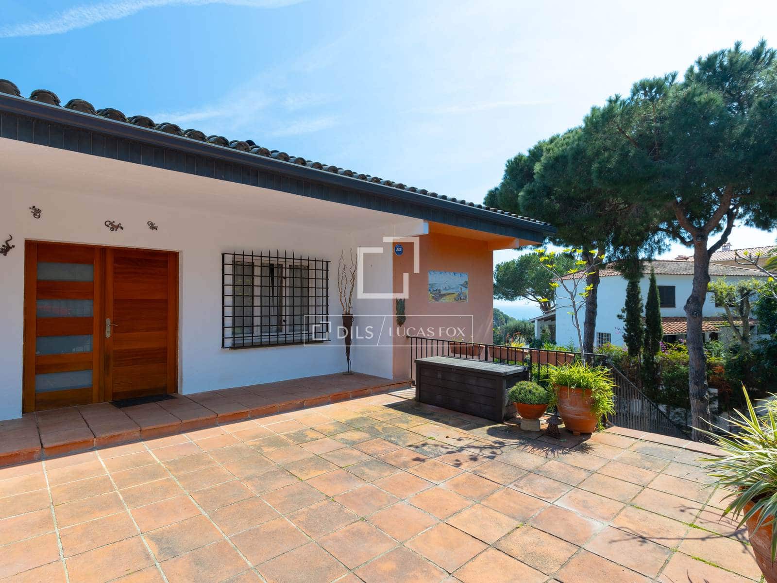 7 slaapkamer Villa te koop in Arenys de Mar met zwembad garage - € 855.000 (Ref: 9634921)