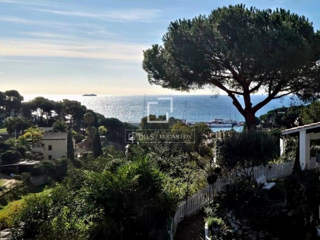 7 bedroom Villa for sale in Arenys de Mar with pool garage - € 795,000 (Ref: 9634921)