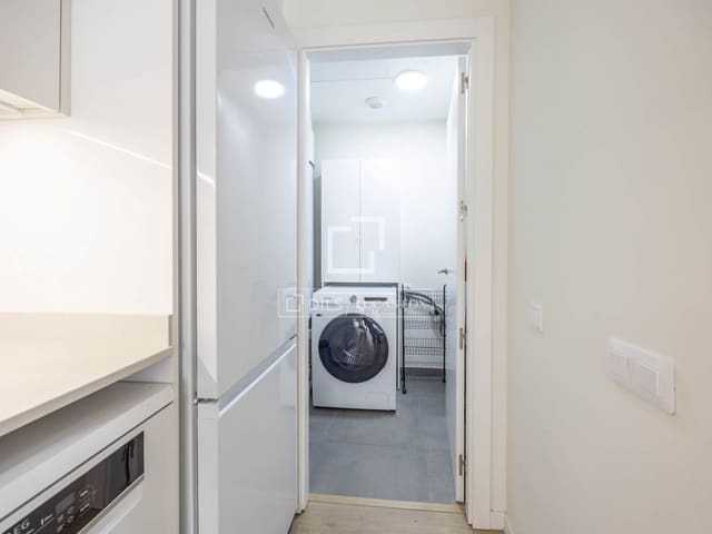 Apartamento de 3 habitaciones en València ciudad en alquiler - 2.350 € (Ref: 9634922)