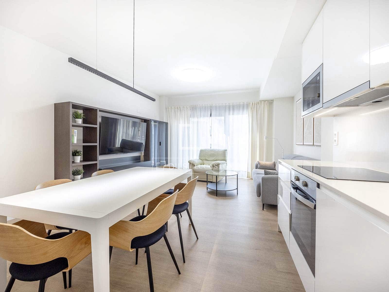 Apartamento de 3 habitaciones en València ciudad en alquiler - 2.350 € (Ref: 9634922)