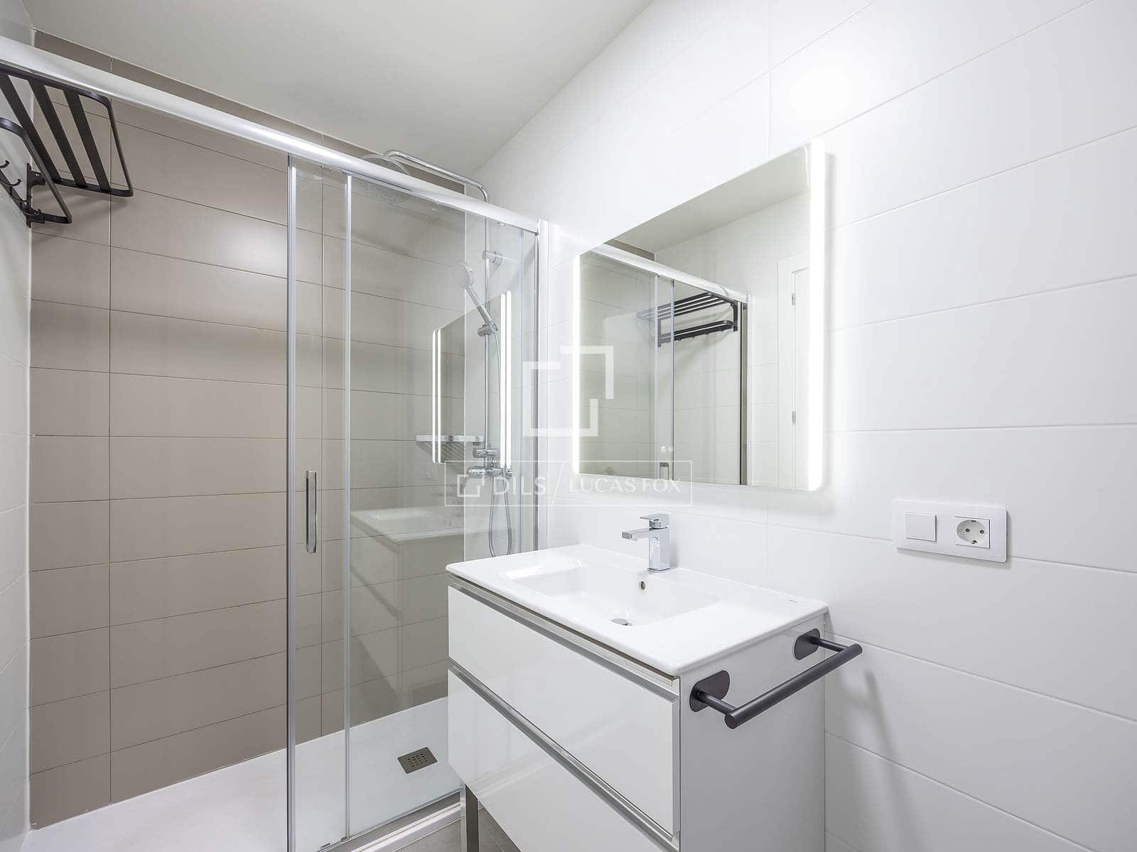 Apartamento de 3 habitaciones en València ciudad en alquiler - 2.350 € (Ref: 9634922)