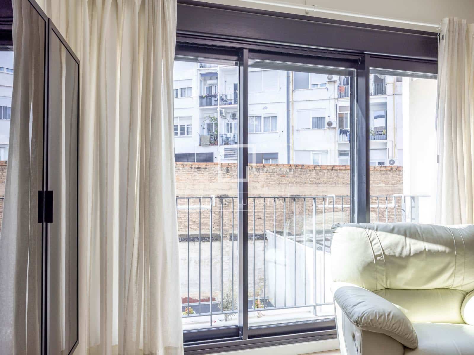 Apartamento de 3 habitaciones en València ciudad en alquiler - 2.350 € (Ref: 9634922)