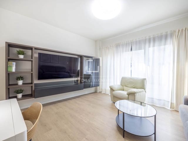 Apartamento de 3 habitaciones en València ciudad en alquiler - 2.350 € (Ref: 9634922)