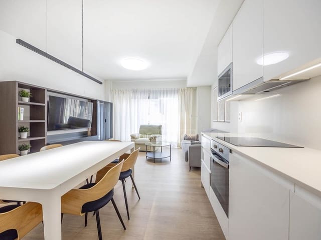 Apartamento de 3 habitaciones en València ciudad en alquiler - 2.350 € (Ref: 9634922)