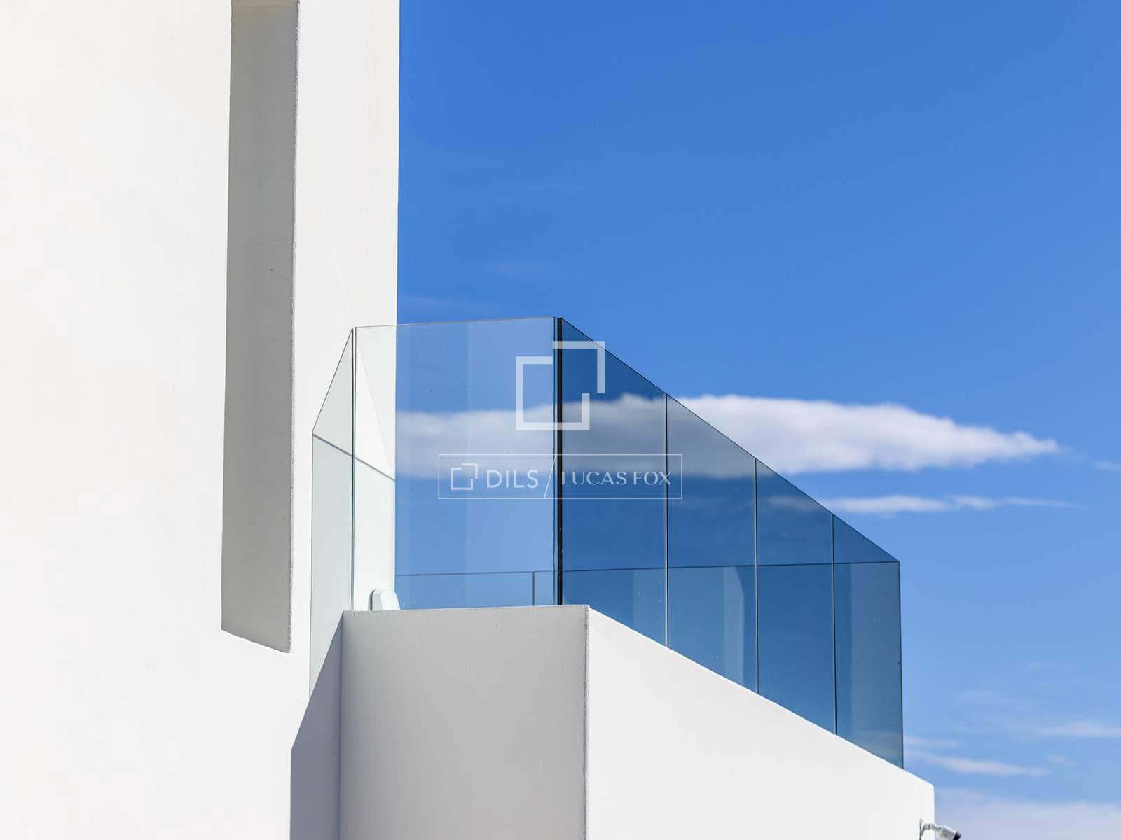 4 slaapkamer Villa te koop in Denia met zwembad garage - € 1.795.000 (Ref: 9635017)