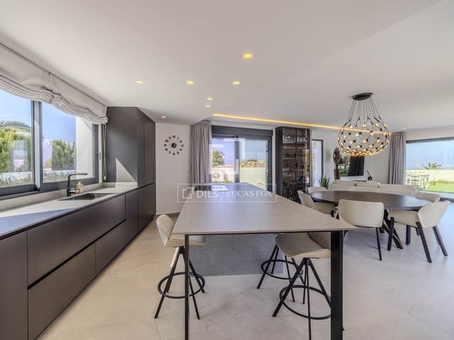 4 slaapkamer Villa te koop in Dénia met zwembad garage - € 1.795.000 (Ref: 9635017)