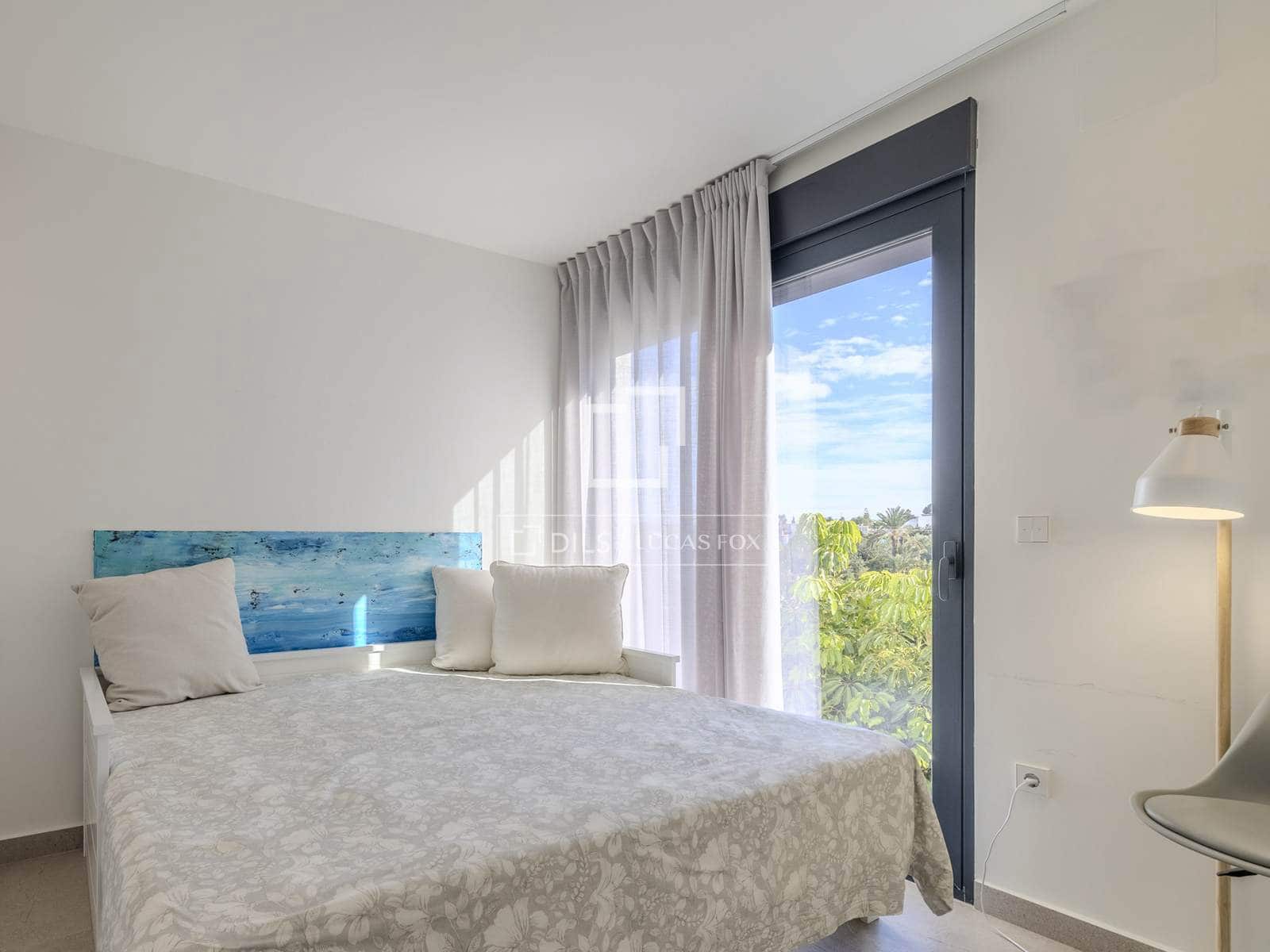 4 slaapkamer Villa te koop in Denia met zwembad garage - € 1.795.000 (Ref: 9635017)