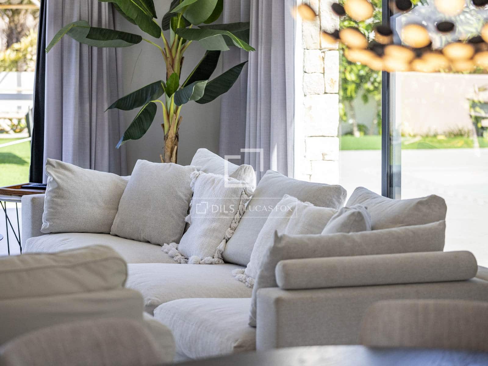 4 slaapkamer Villa te koop in Denia met zwembad garage - € 1.795.000 (Ref: 9635017)