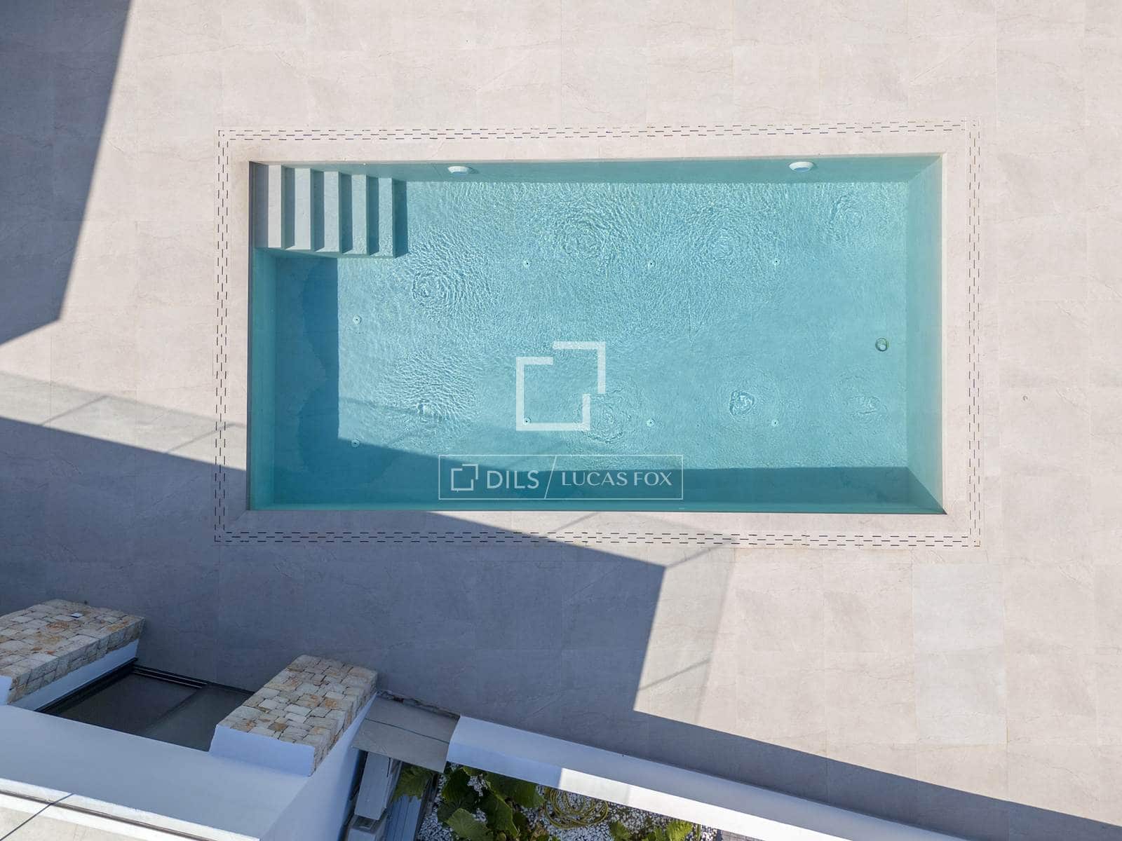 4 slaapkamer Villa te koop in Denia met zwembad garage - € 1.795.000 (Ref: 9635017)