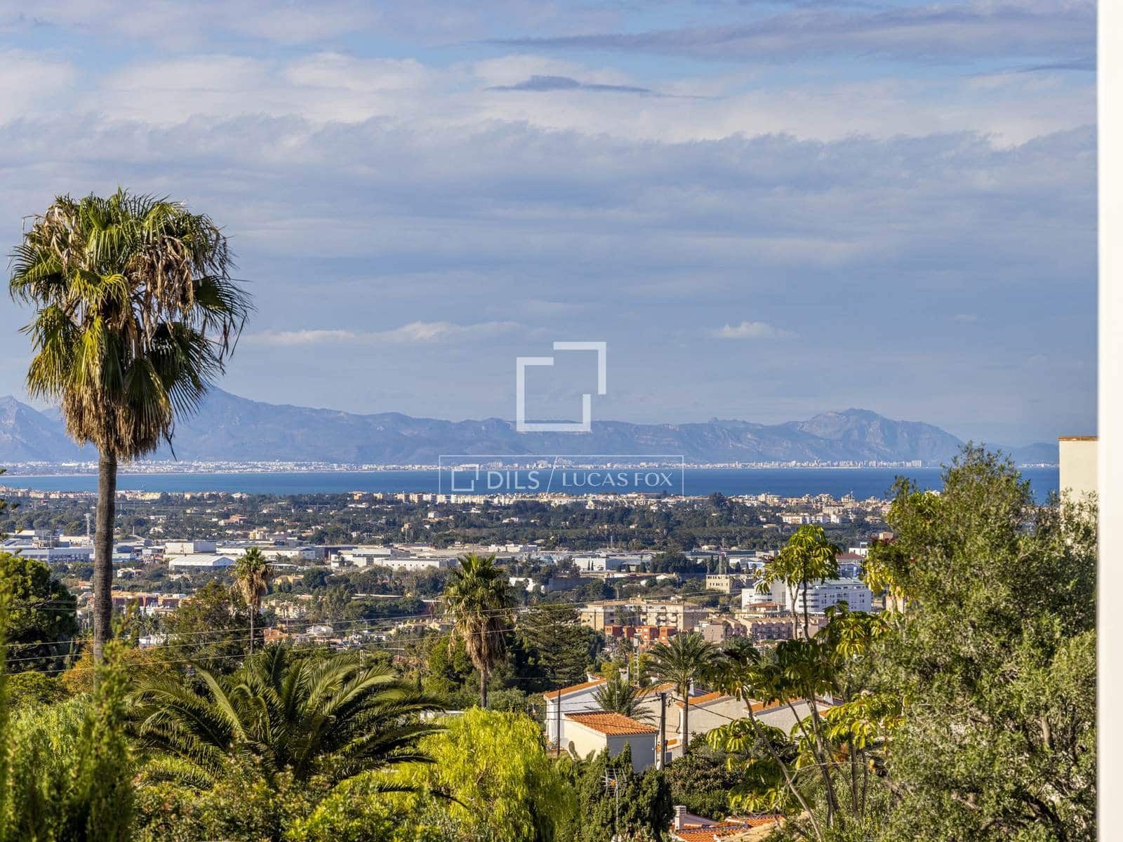 4 slaapkamer Villa te koop in Denia met zwembad garage - € 1.795.000 (Ref: 9635017)