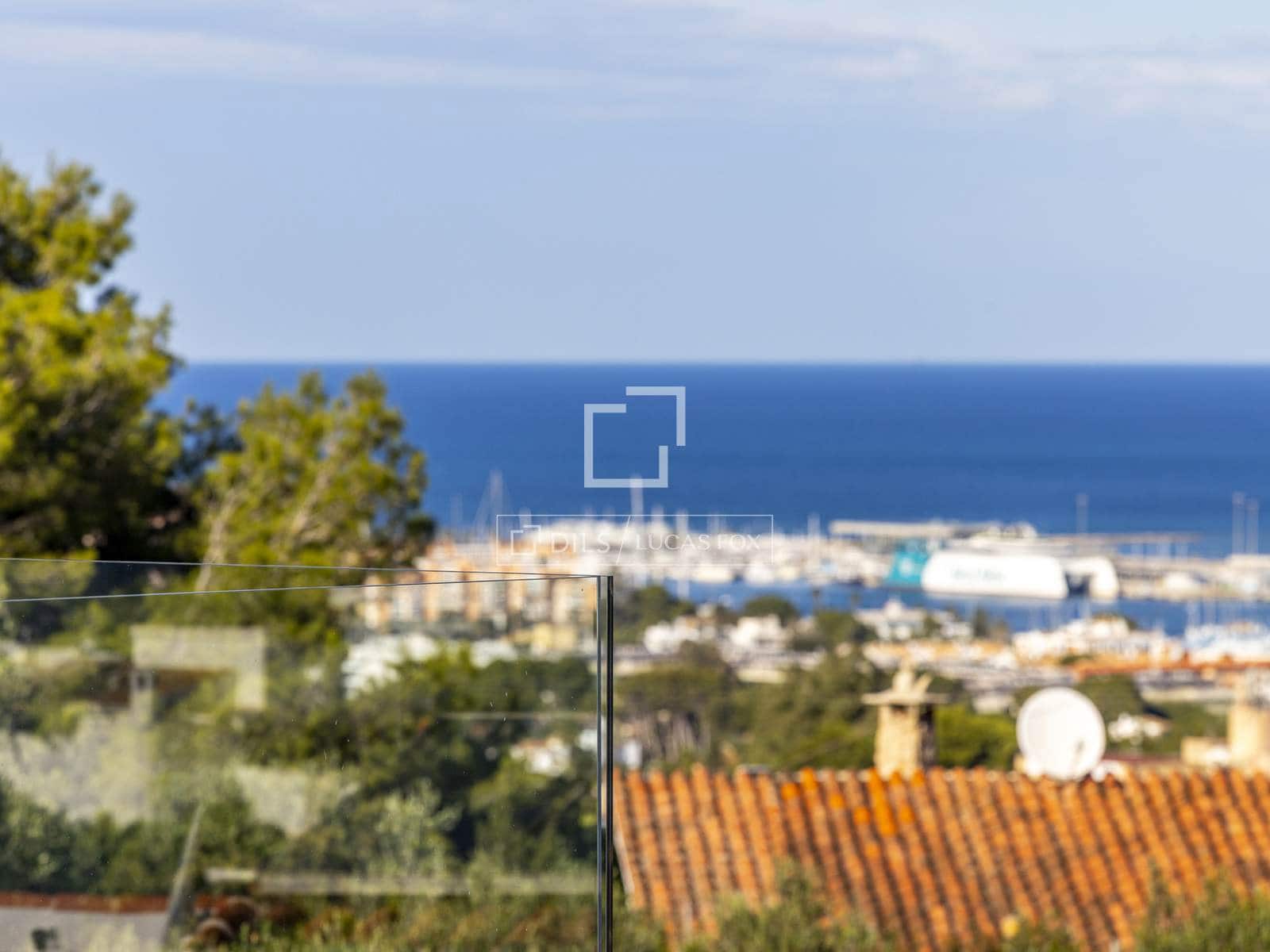 4 slaapkamer Villa te koop in Denia met zwembad garage - € 1.795.000 (Ref: 9635017)