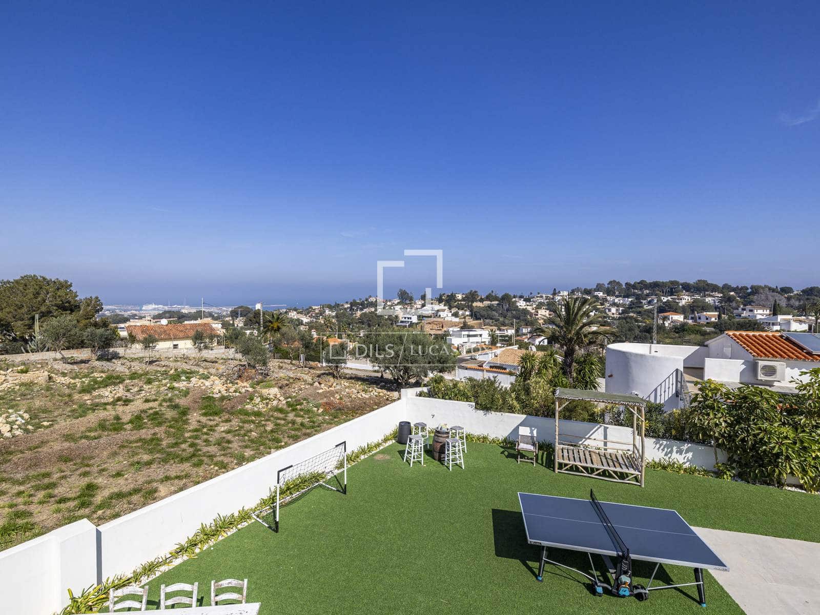 4 slaapkamer Villa te koop in Denia met zwembad garage - € 1.795.000 (Ref: 9635017)