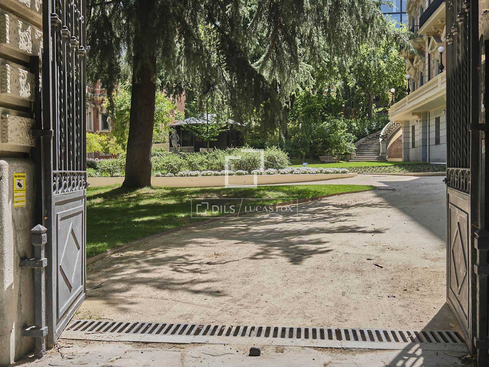 3 bedroom Penthouse for sale in Madrid city - € 5,500,000 (Ref: 9635018)