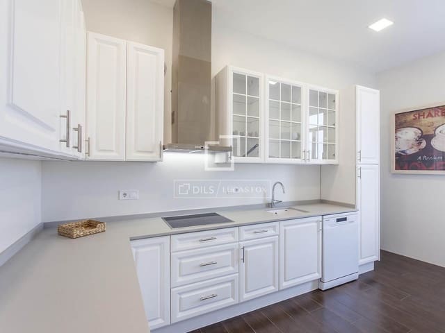 3 sovrum Lägenhet att hyra i Valencia stad med garage - 3 300 € (Ref: 9635019)