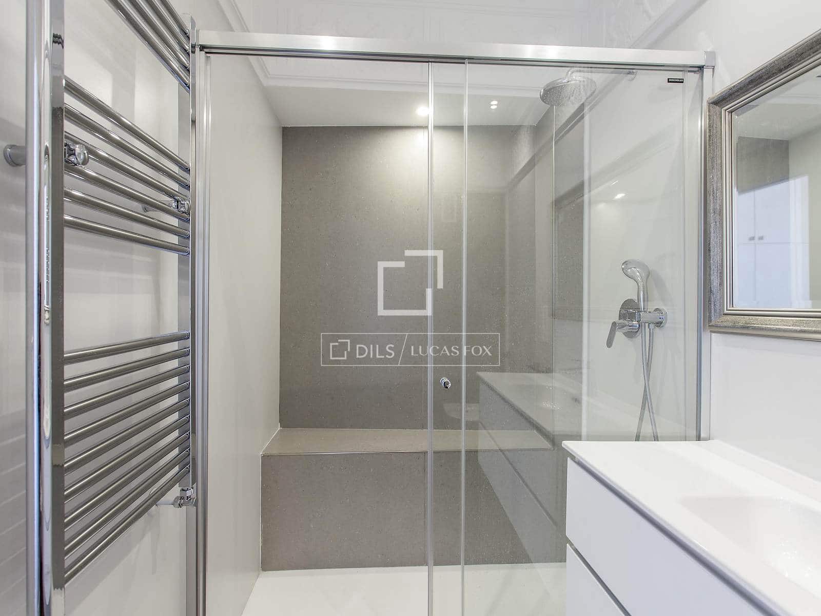 3 soveværelse Lejlighed til leje i Valencia by med garage - € 3.300 (Ref: 9635019)