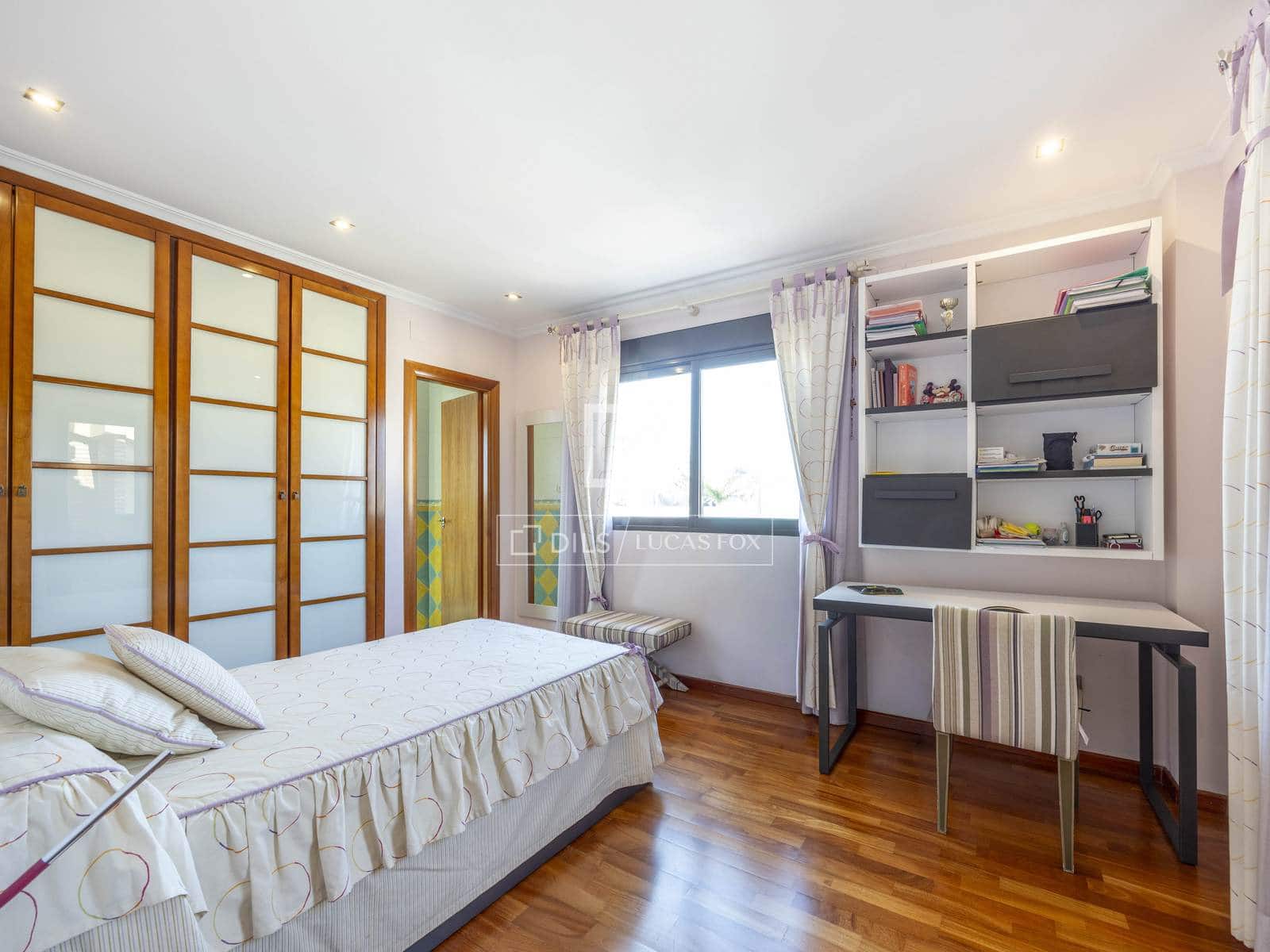 6 slaapkamer Villa te koop in San Antonio de Benageber met zwembad garage - € 1.800.000 (Ref: 9635020)