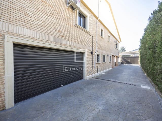 6 sypialnia Willa na sprzedaż w San Antonio de Benagéber z basenem garażem - 1 800 000 € (Ref: 9635020)