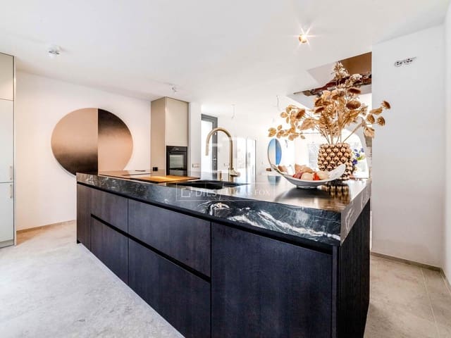 4 soverom Villa til salgs i Sitges med svømmebasseng garasje - € 1 295 000 (Ref: 9635022)