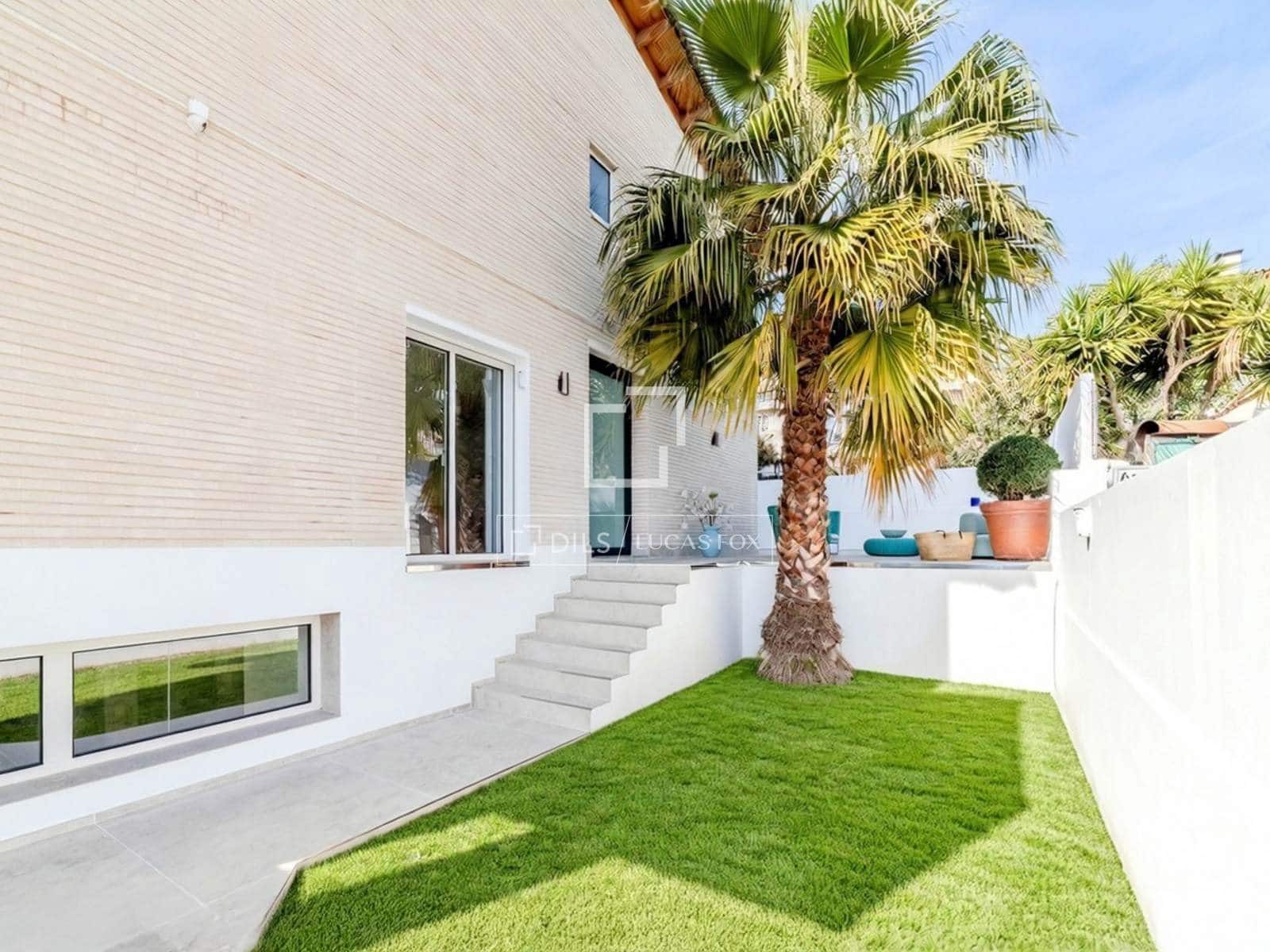 4 soverom Villa til salgs i Sitges med svømmebasseng garasje - € 1 295 000 (Ref: 9635022)