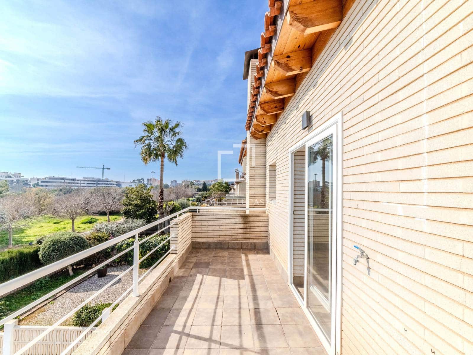 4 soverom Villa til salgs i Sitges med svømmebasseng garasje - € 1 295 000 (Ref: 9635022)